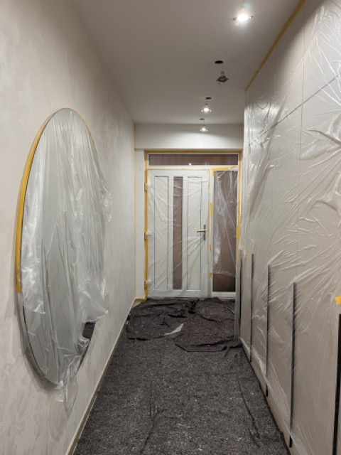 Maľba domu farbou Dulux super Mat pre nových majiteľov pred nasťahovaním 1365789722